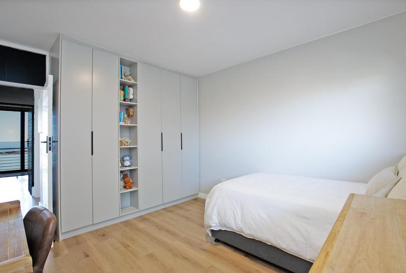 2 Bedroom Property for Sale in Bloubergstrand Western Cape